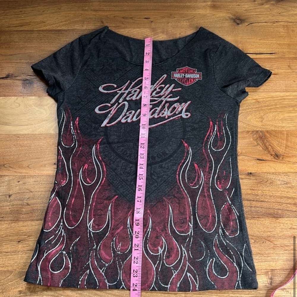 Harley-Davidson Top Flames Cut out Neck Distressed Biker Lady Rider